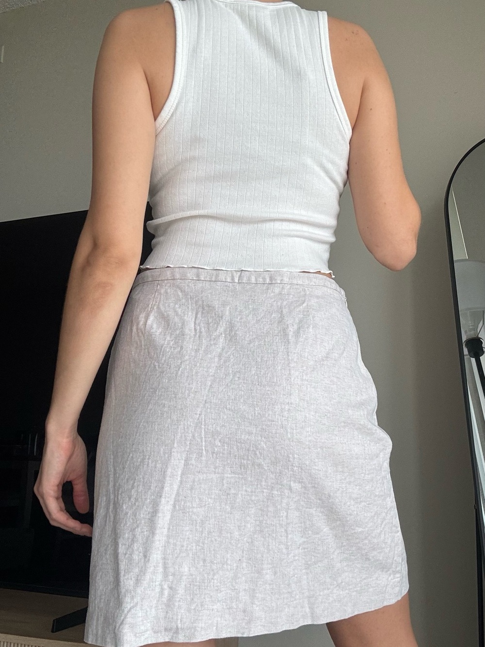 Banana Republic Light Beige Linen Mini Skirt - Picture 4 of 6